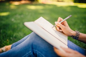 writing-923882_1280 by StockSnap - pixabay.com